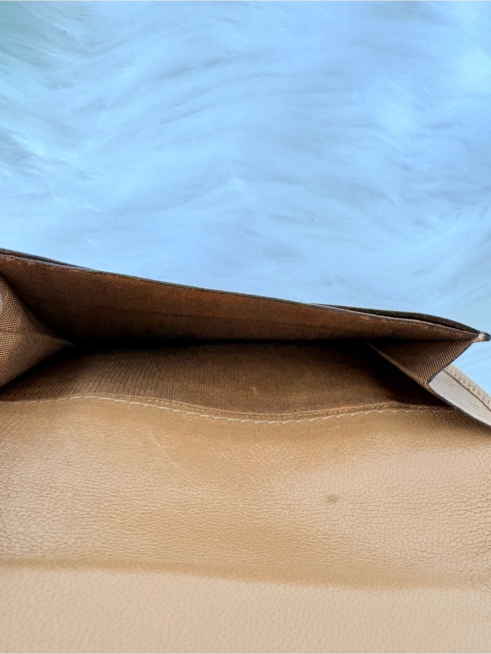 Celine Kisslock Wallet with Triomphe Embossing - Picture 11 of 14